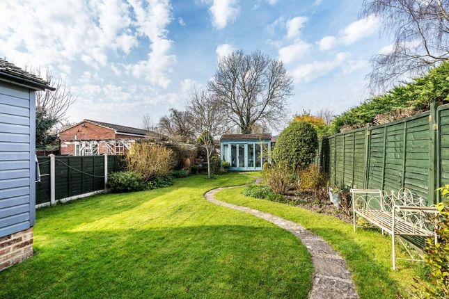 5, Oakdene Close, Brockham photo 4