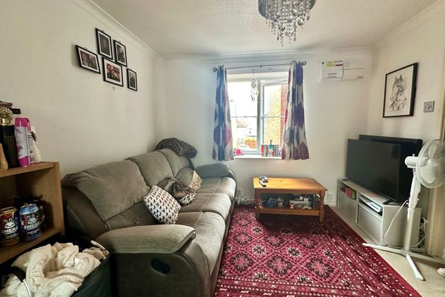 Flat 23, Gosport photo 3