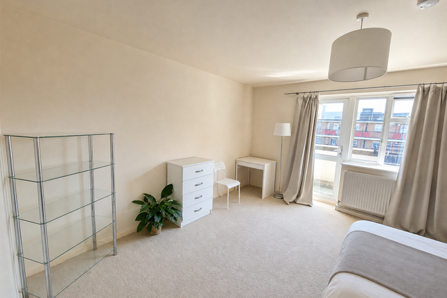 33, Zion House, Shadwell photo 2