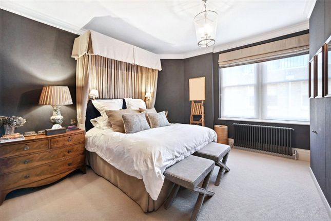 Flat to rent in York Mansions, Prince Of Wales Drive, London
