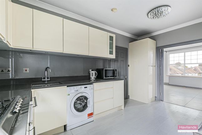 47c, Station Road, N21 photo 4