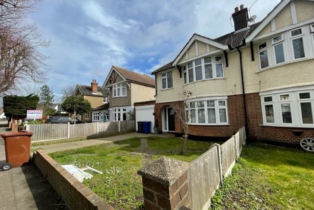 Thumbnail Property to rent in St Georges Avenue, Grays, Essex