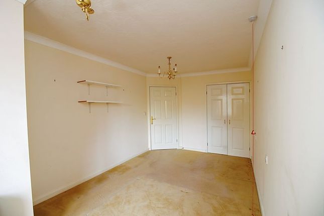 Flat for sale in Pegasus Court (Exeter), Exeter