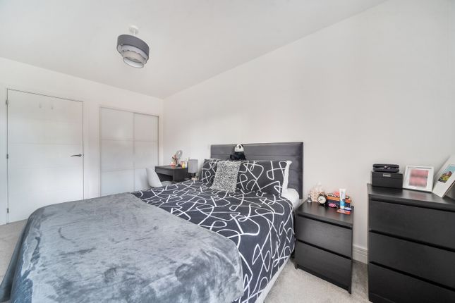 SNG SO, 36, Dinmore Way, Oxfordshire photo 4