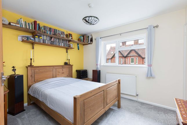 End terrace house for sale in Stonedene Close, Forest Row