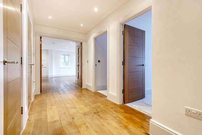 Flat for sale in Gower Road, Weybridge