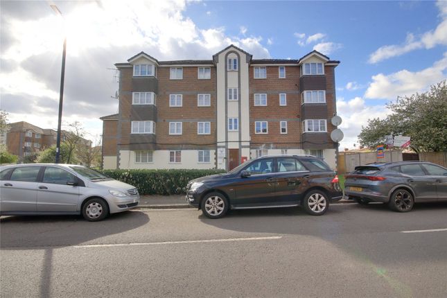 Flat for sale in Scotland Green Road, Enfield, Middlesex