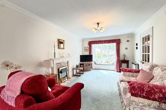 34 Garden Mews, Warsash, Southampton photo 4