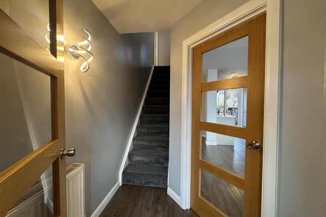 3, Rookery Close, Stalybridge photo 4