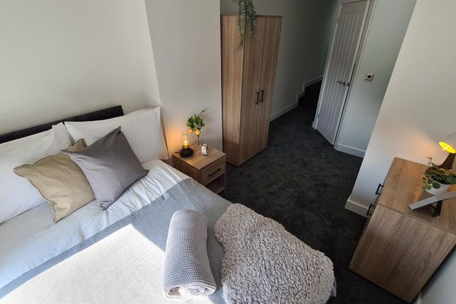 Room to rent in Queens Road, Erdington, Birmingham