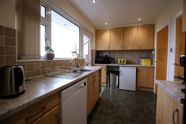 105, Hillside Road, Dorset photo 4