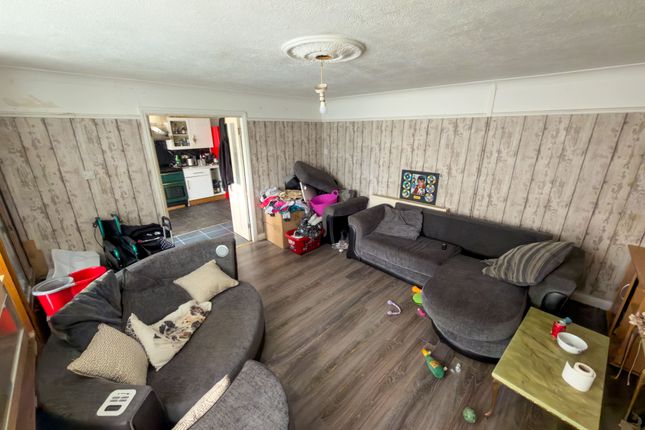 118, Egerton, Skelmersdale photo 4
