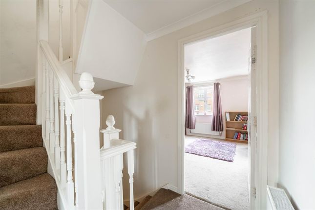4, Foyers Way, Chesterfield photo 4