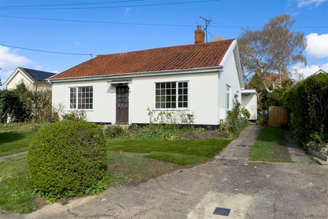 Thumbnail Detached bungalow to rent in The Green, Hadleigh, Ipswich