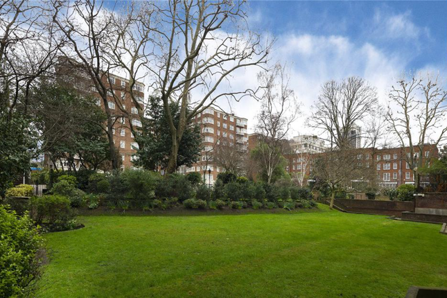 15c Kingston House South, Ennismore Gardens, London photo 2