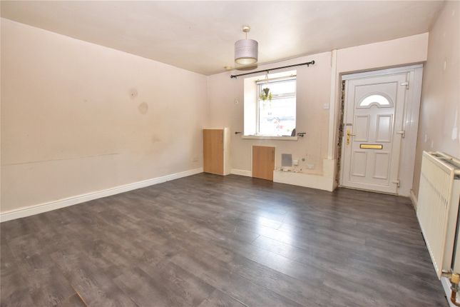 16, Woolley Bridge Road, Glossop photo 3