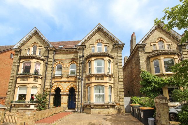 5-bed house on 4, Bushmead Avenue, Bedfordshire, £675,000