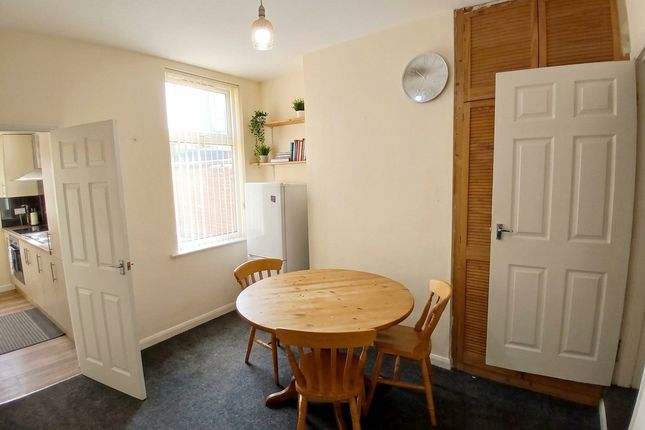 136 Jarrom Street, Leicester photo 3