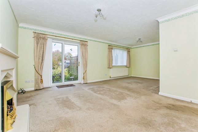 19, St. Edmunds Drive, Wisbech photo 3
