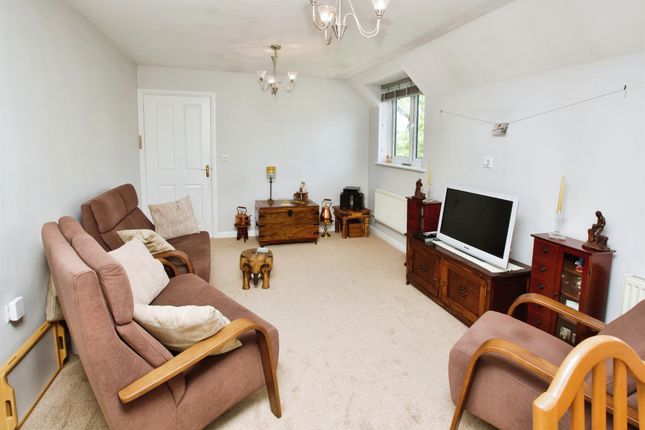 Property for sale in Deer Walk, Hedge End, Southampton