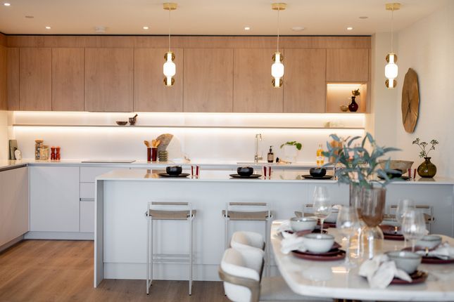 Flat Flat 13, 120, Bow Common Lane, London photo 4