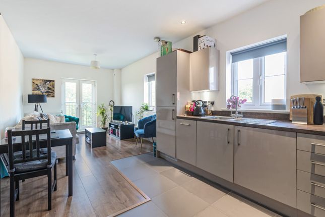 Allerton Grove, Chigwell photo 4