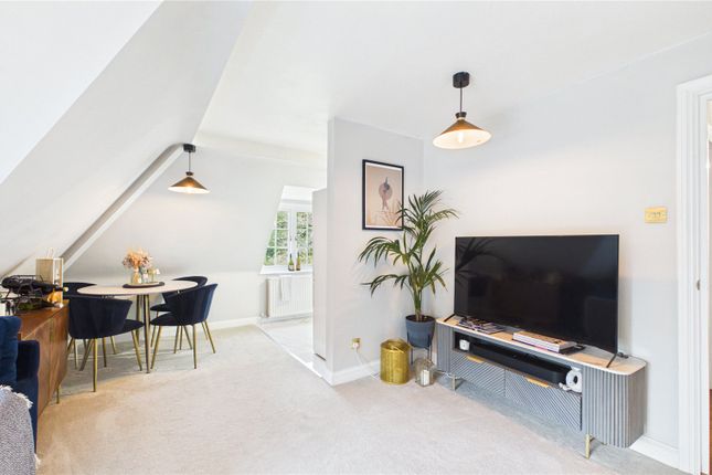 79, Ivy Drive, Surrey photo 4