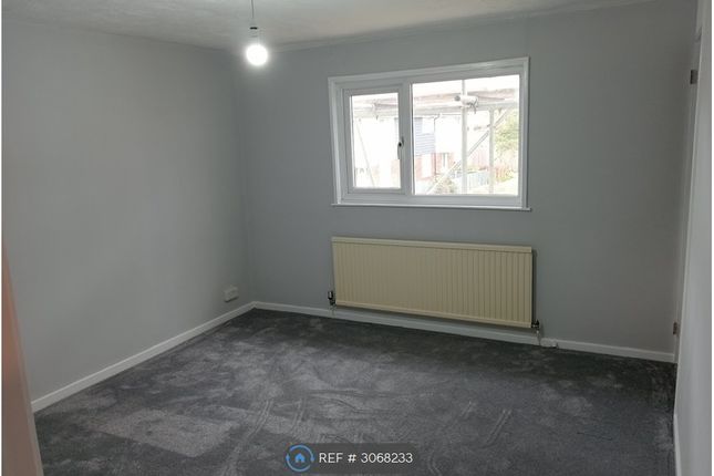 Poplar Close, Huntingdon photo 4