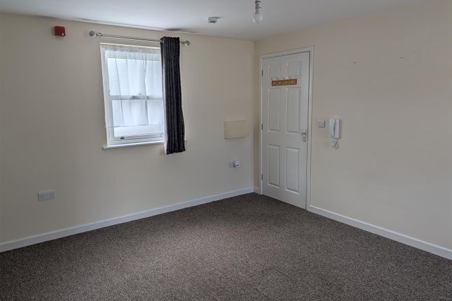 LL Ref 23D, Flat 4 Aicon House, 2 Laws Street, Pembroke Dock photo 2
