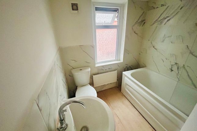 50, Bootle photo 5