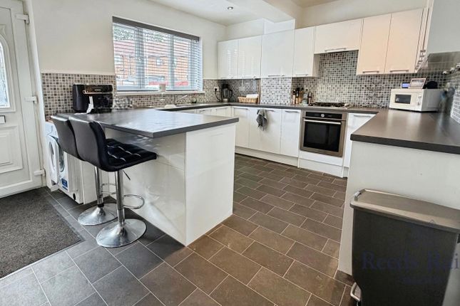 52, Fieldside, Chester Le Street photo 3