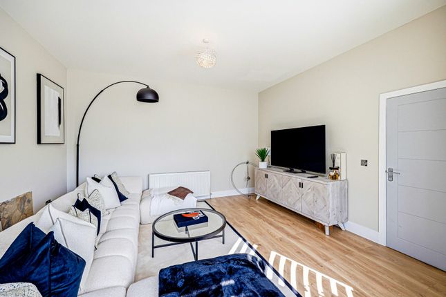 100, Kenilworth Gardens, Westcliff-On-Sea photo 4