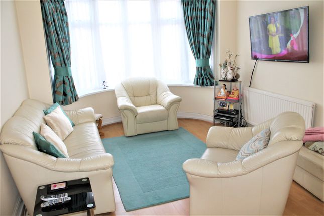 1, Eton Grove, Kingsbury photo 2