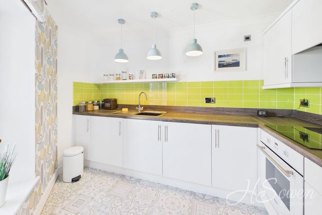 45 Tor Haven, Abbey Road, Torquay photo 4