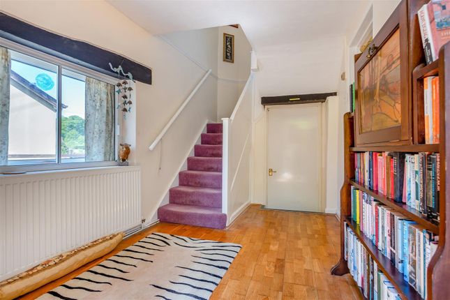 Pear Tree Cottage, Upper Road, Lydney photo 3