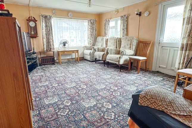 93 Climping Park, Bognor Road, Climping photo 3