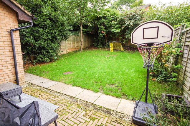 24, Shutehay Drive, Dursley photo 4
