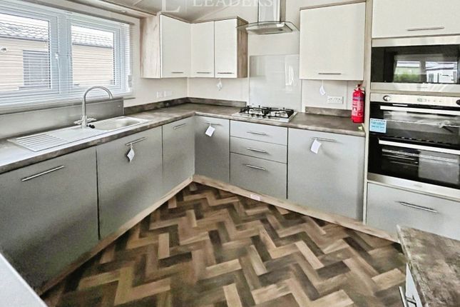 Clearwater, 7, Cypress Way, Chichester photo 3