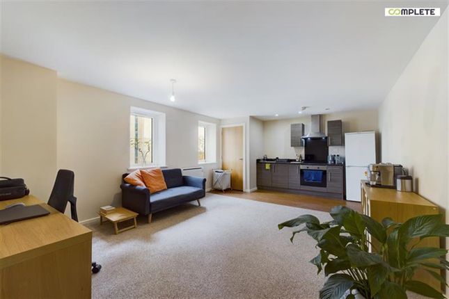 Flat for sale in Park Rise, Seymour Grove