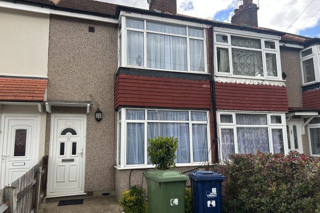 2-bed house on 21, Federal Road, Greenford, £2,000/mo