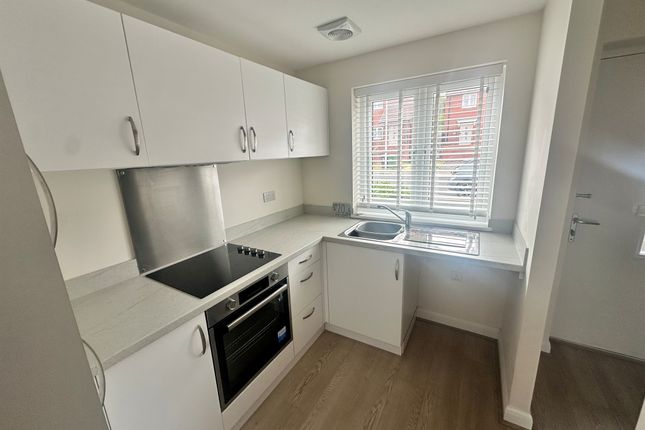 20, Rhodfa'r Rhyddwen, Caerphilly photo 4