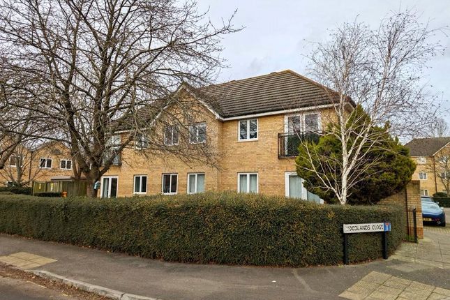 Thumbnail Flat for sale in Woodlands Close, Guildford, Surrey