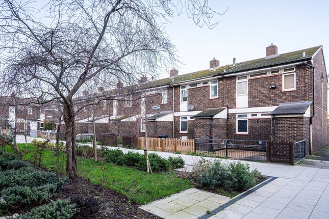 Hazel Close, Peckham photo 4
