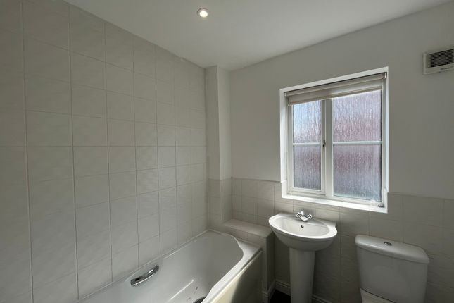 12 Waterfields, Retford photo 4