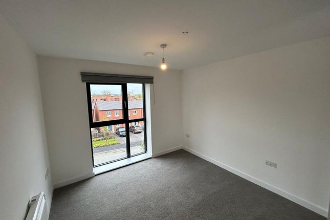 74, Strutt House, Derby photo 5