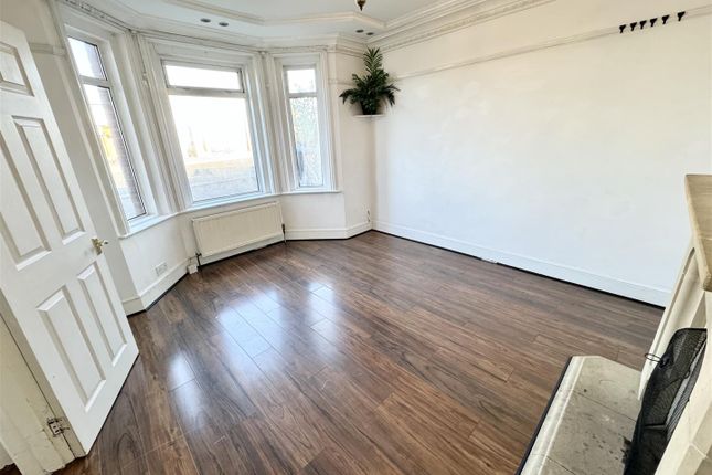 17, Alder Road, Poole photo 5
