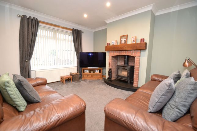 6 Kingston Grove, Thackley photo 4