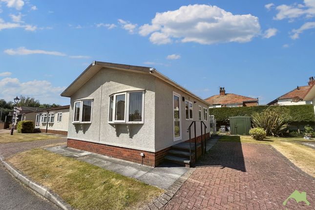 Mobile/park home for sale in Newlyn Court, Newlyn Avenue, Blackpool
