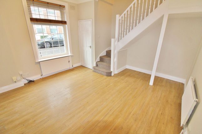 112b, North End Avenue, Portsmouth photo 2