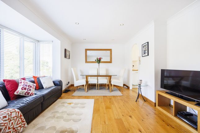 Thumbnail Flat to rent in Linwood Close, Camberwell